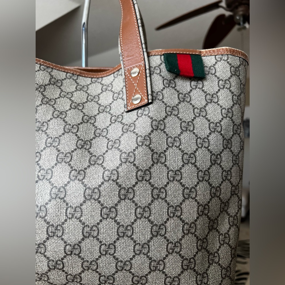 Gucci monogram tote - Picture 4 of 13